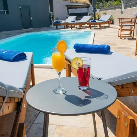 Elmaky Luxury Country house Palaiokastro (Crete)